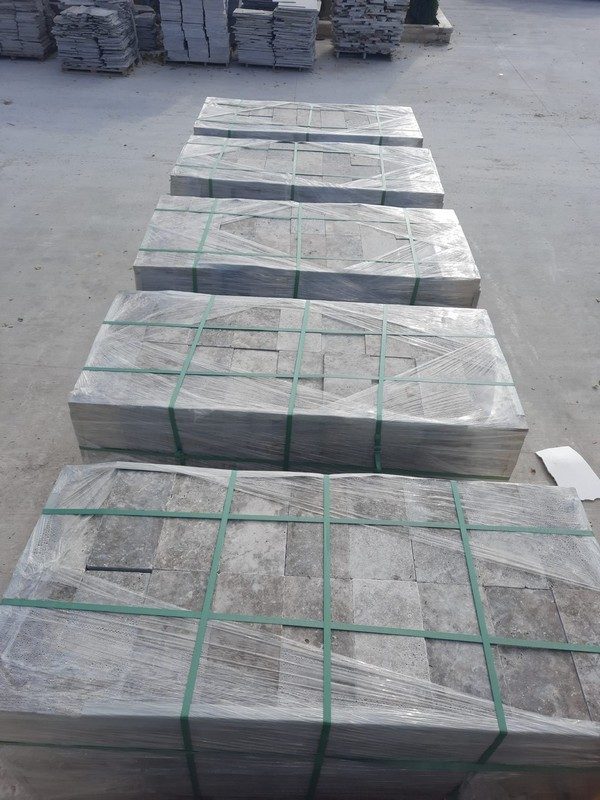 KRT49 SILVER TRAVERTIN HOMOKFÚVOTT RAKLAPON 152x305x30 mm TR
